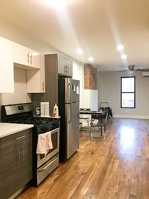 Rented by Delmark Realty LLC | media 25