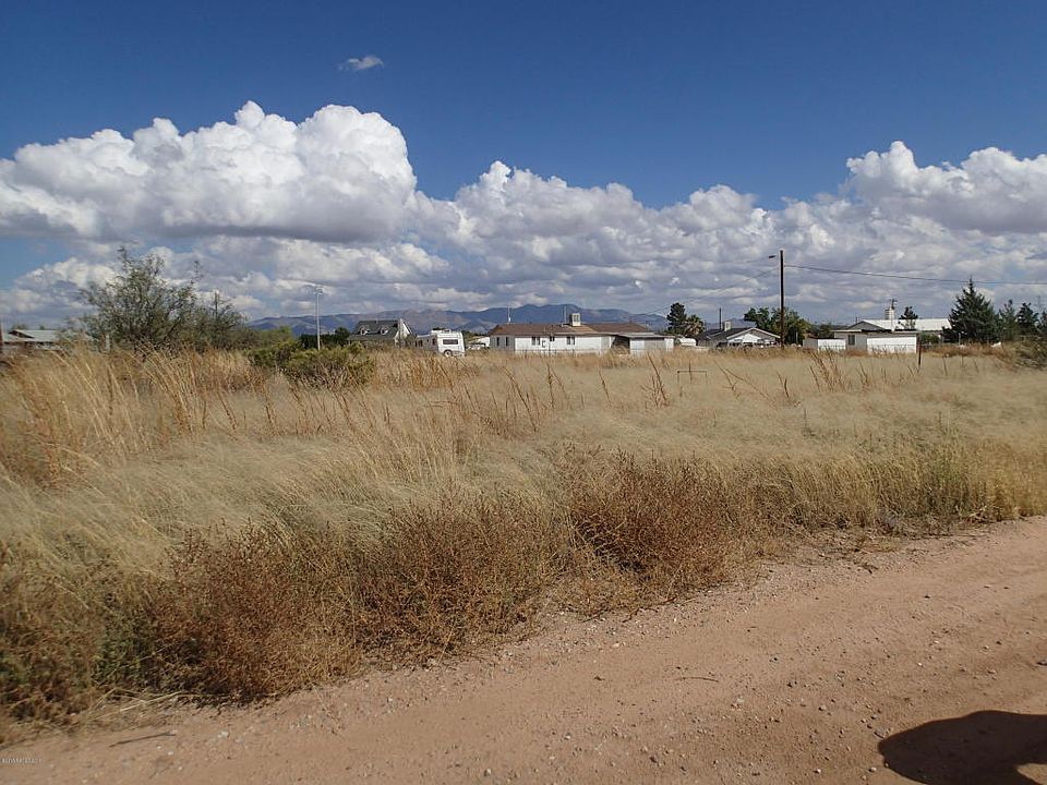 2nd image of 10141 S Axe Head Dr