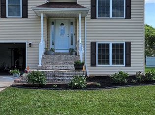 123 Helen Ave, Poca, WV 25159