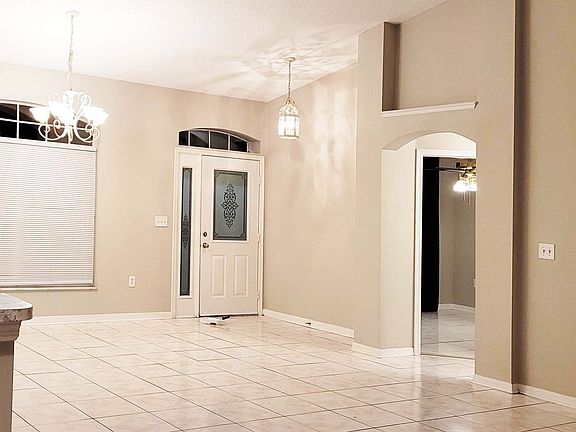 2nd image of 2465 Winfield Dr