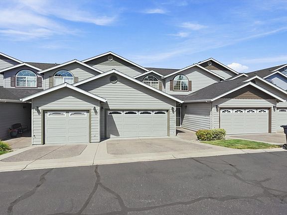 2nd image of 3855 Dover Ridge Dr Unit 4