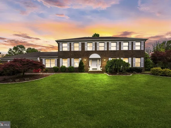 16 Providence Dr, Princeton Junction, NJ 08550