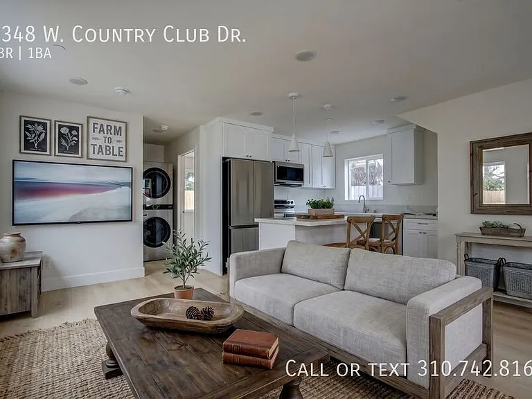 4348 W Country Club Dr — Photo 2