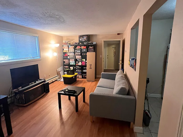 36 English Village Rd #104 — Photo 9