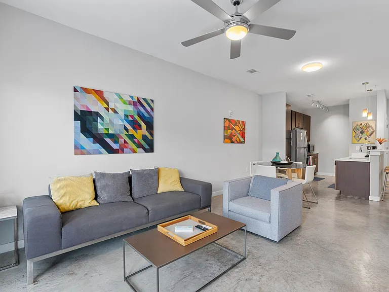 2501 Thornton Rd — Photo 12