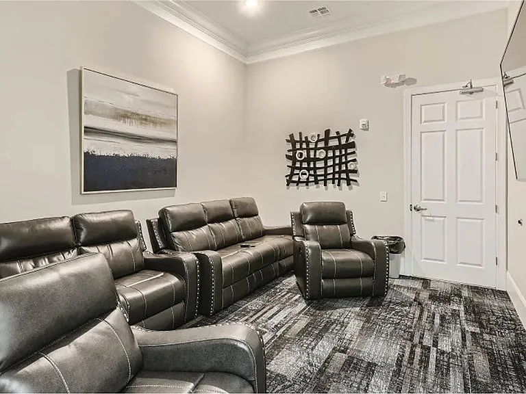 2232 Kasota Ln — Photo 9