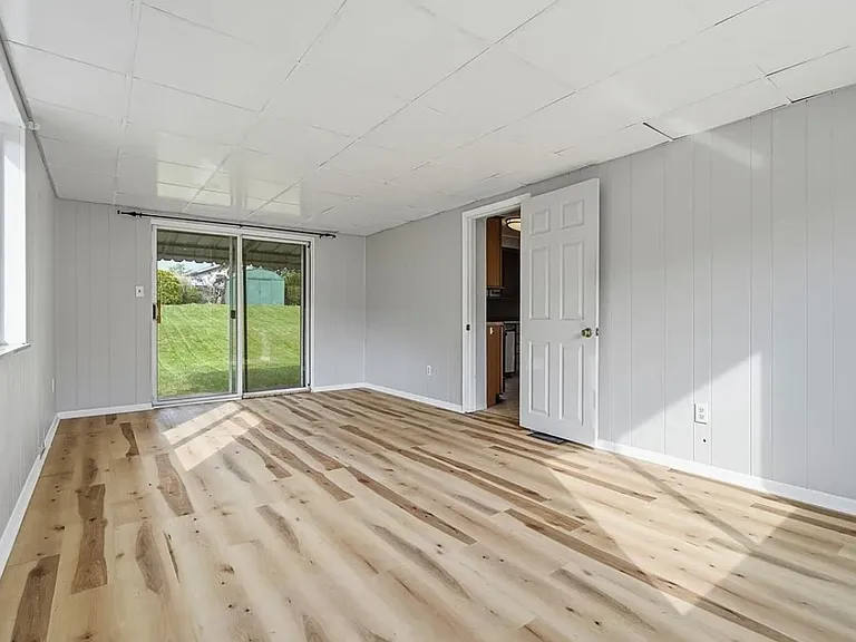 110 Dunbar Dr — Photo 21