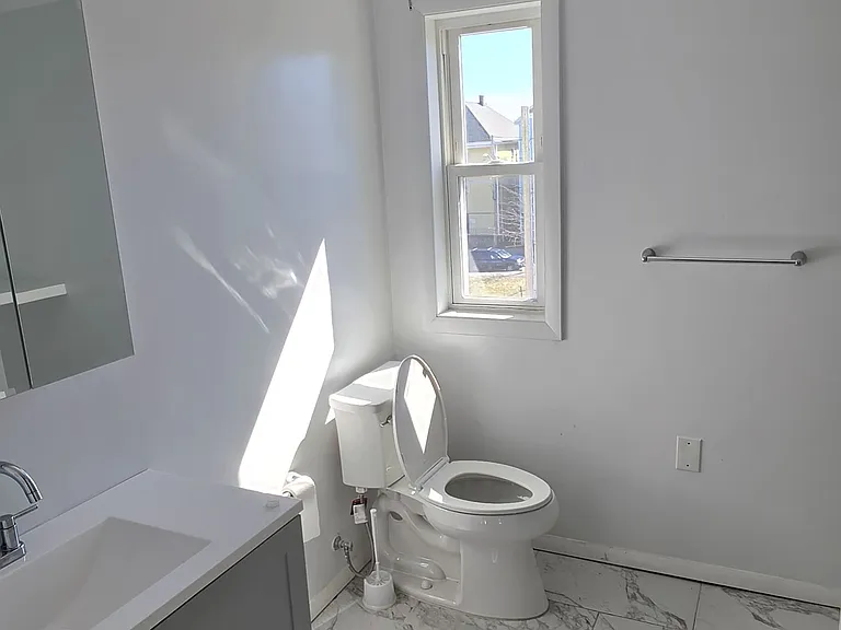18 Bullard St #3 — Photo 4