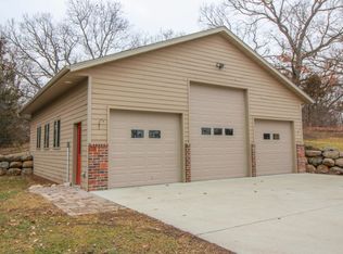 N3537 Scheppert Rd, Fort Atkinson, WI 53538