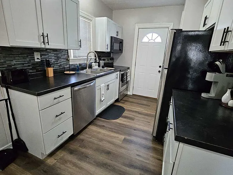 2244 Park St — Photo 28