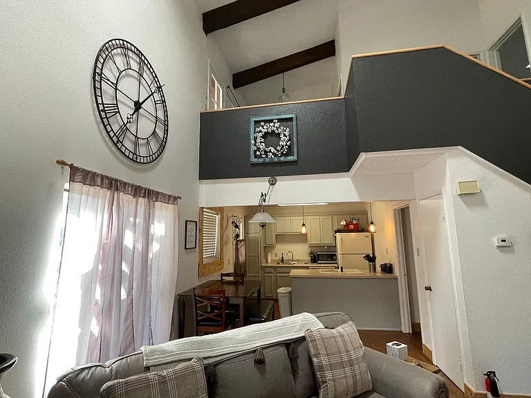 108 North St #7 — Photo 4