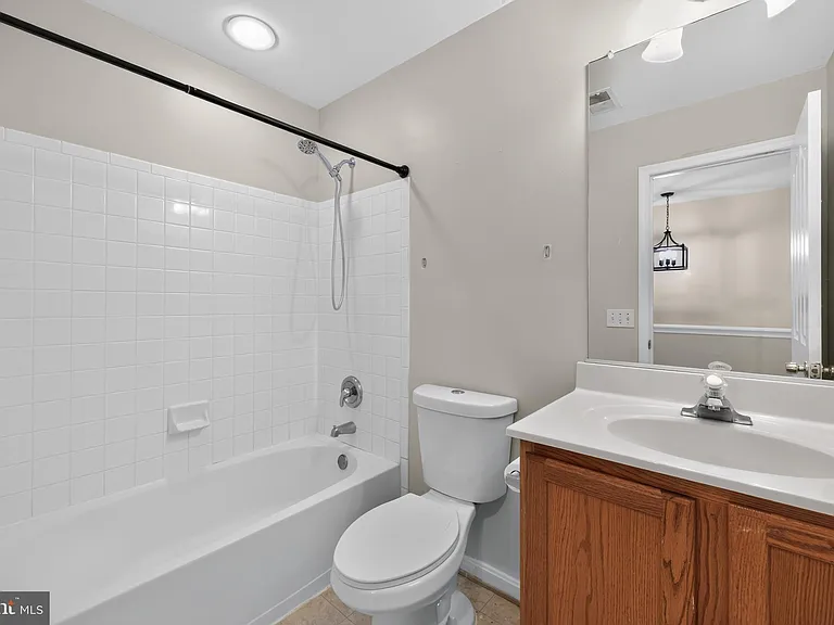 11715 Gunners Dr — Photo 42