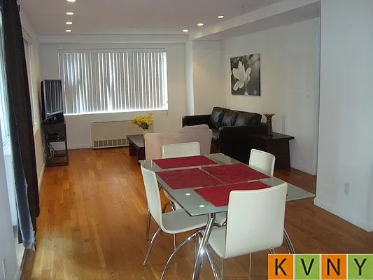 Rented by KVNY Soho | media 31