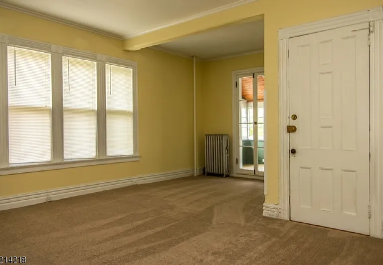 275 Claremont Ave — Photo 2