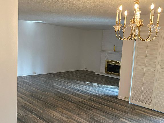 3rd image of 5344 Terrace Oak Cir