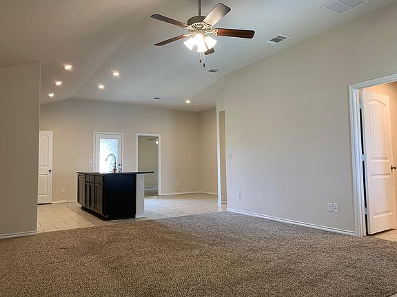 2nd image of 13806 Avenue W