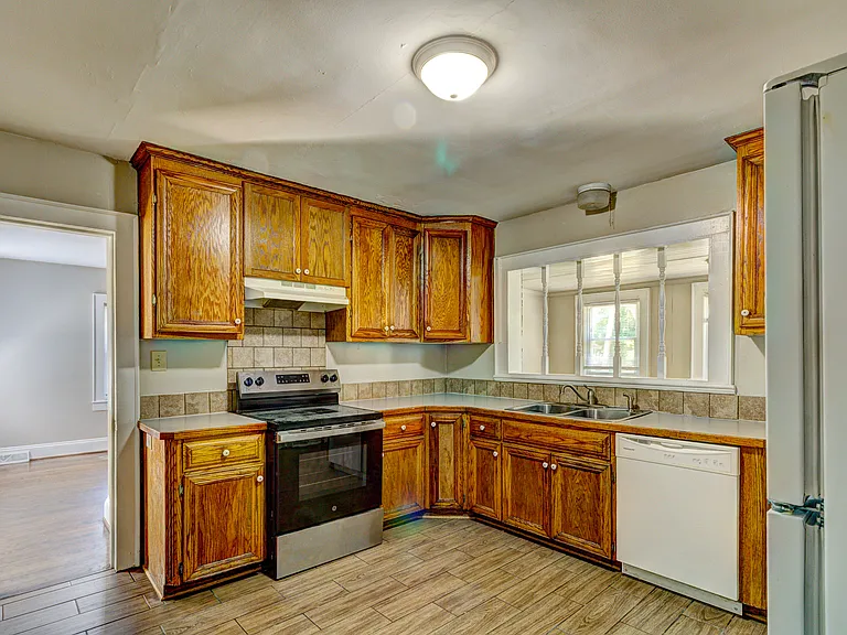 1006 Delview Rd — Photo 9