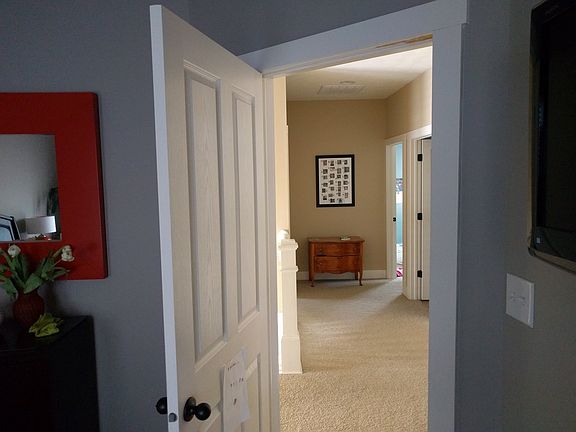 Upstairs - no tight hallway