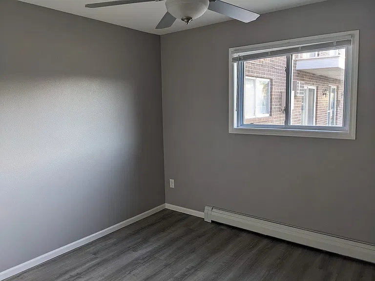 101 16th Ave NW #11 — Photo 7