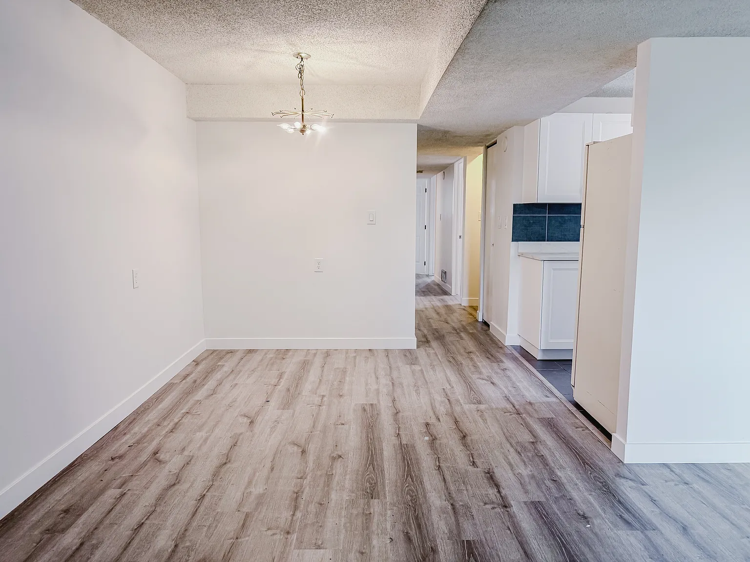 1500 36 Street Southeast- 4 Plex- Calgary, AB - Unit B (Lower 1513 36 Street) — Photo 2
