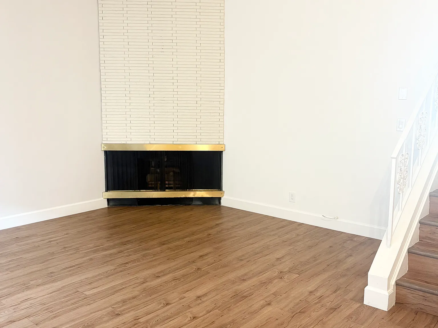 Apollo Apartments — Photo 2