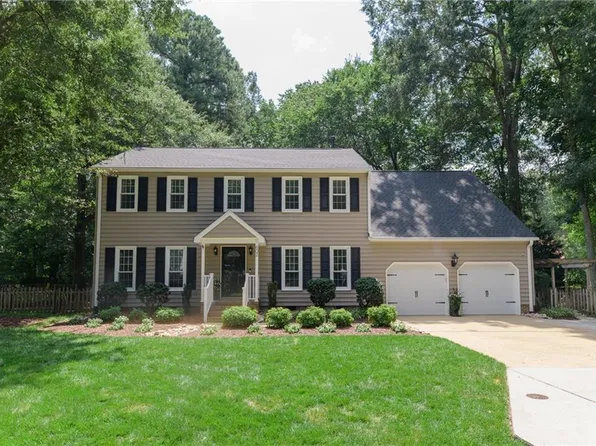 602 Lake Dale Way, Yorktown, VA 23693