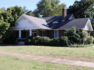 245 E College Ave, Holly Springs, MS, 38635