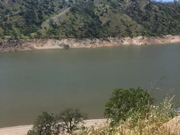 28319 Sky Harbour Rd, Friant, CA 93626