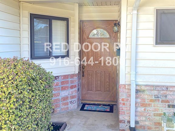 2nd image of 1309 Sheffield Way