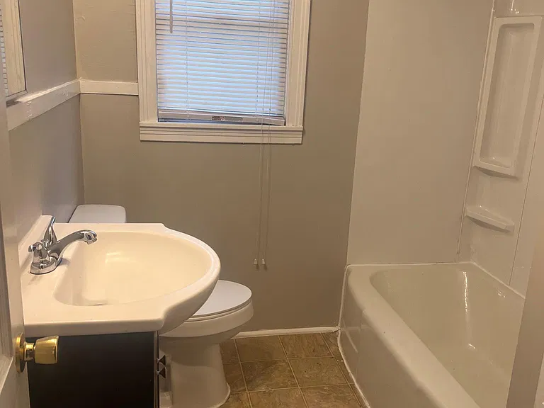 191 Treehaven Dr — Photo 4