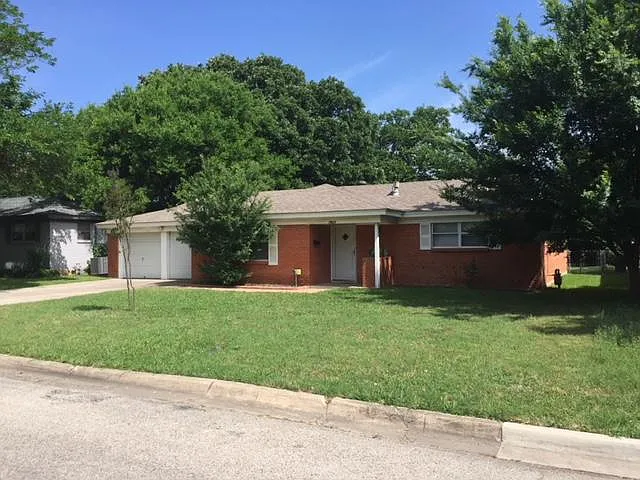 7621 Oxley Dr