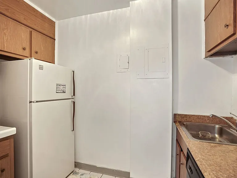 1121 Arlington Blvd #229 — Photo 5