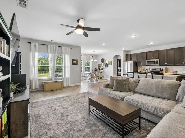 2073 Creekland View Blvd, Nashville, TN 37207