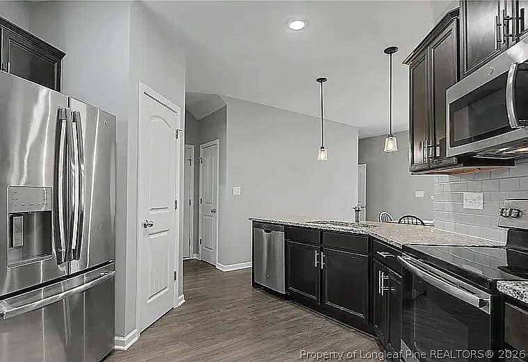143 Ledgebrook Ln — Photo 5