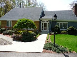 1 Maple Glen Ln, Leicester, MA 01524