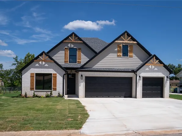 1203 W Cypress St, Rogers, AR 72756