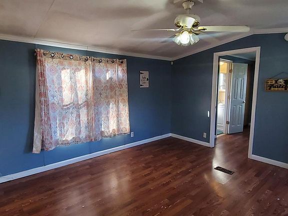 5th image of 123 Wood Rd