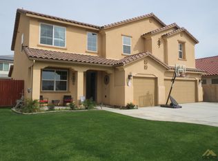 7304 Glitter Way, Bakersfield, CA