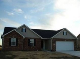 1129 Marien Dr, Columbia, IL 62236