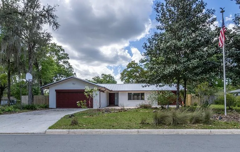 3426 NW 40th St — Photo 57