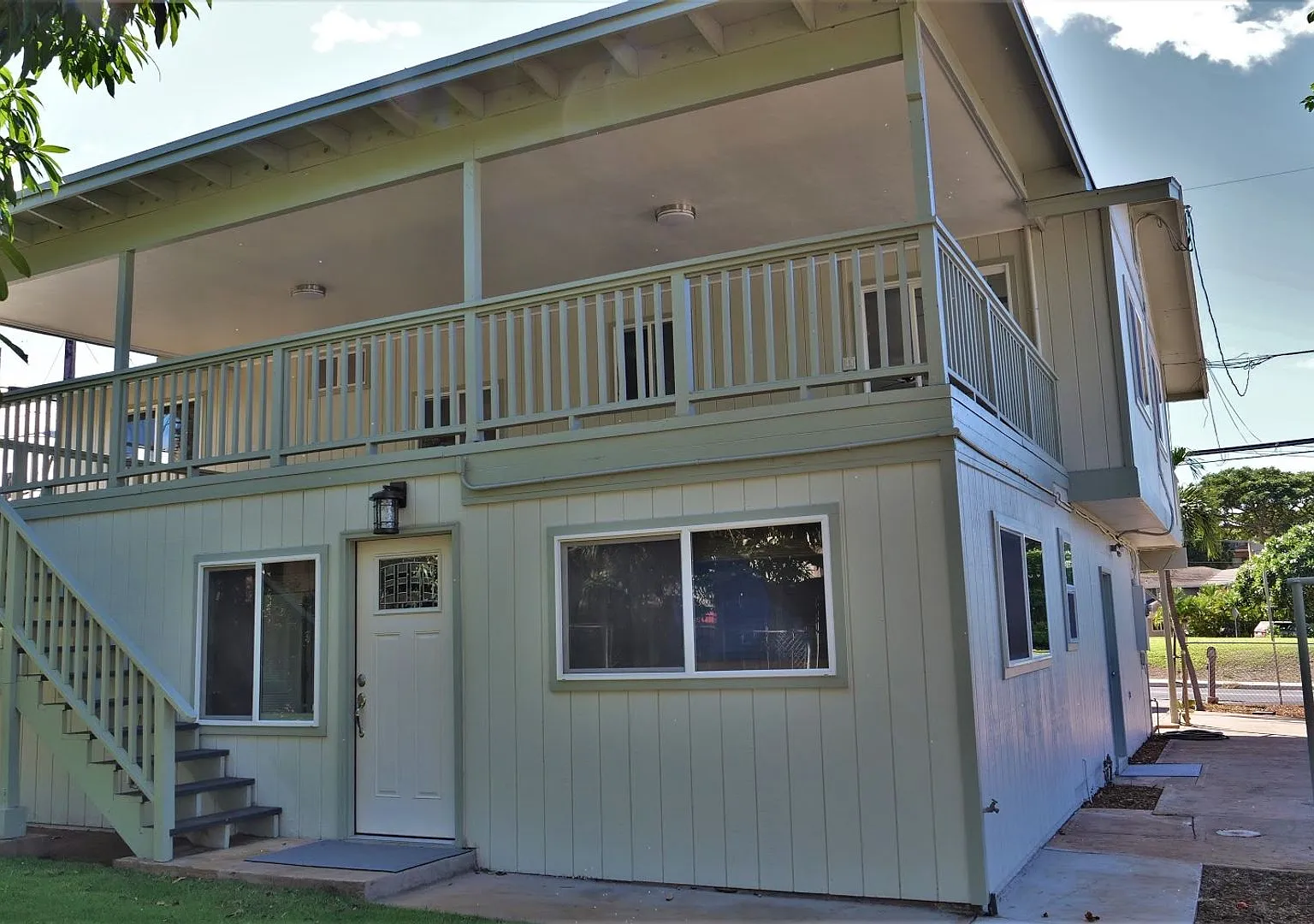 209 Auhana Rd — Photo 1