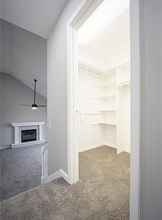 5th image of 1025 NE Queens Cir