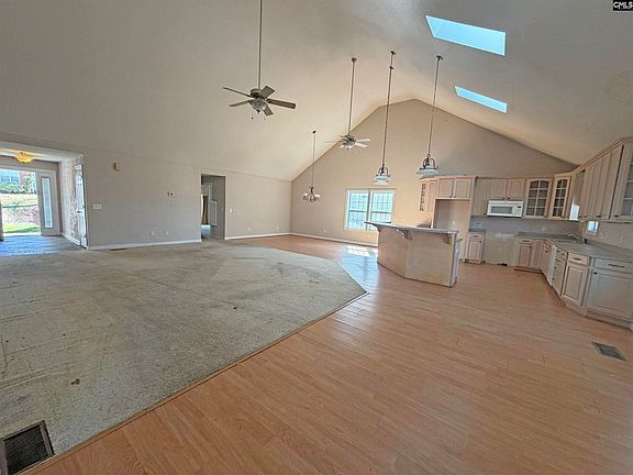 3rd image of 520 Gallatin Cir