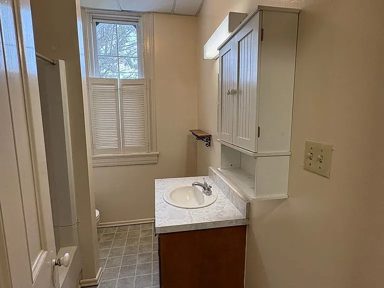 110 Langhorne Ln #3 — Photo 8