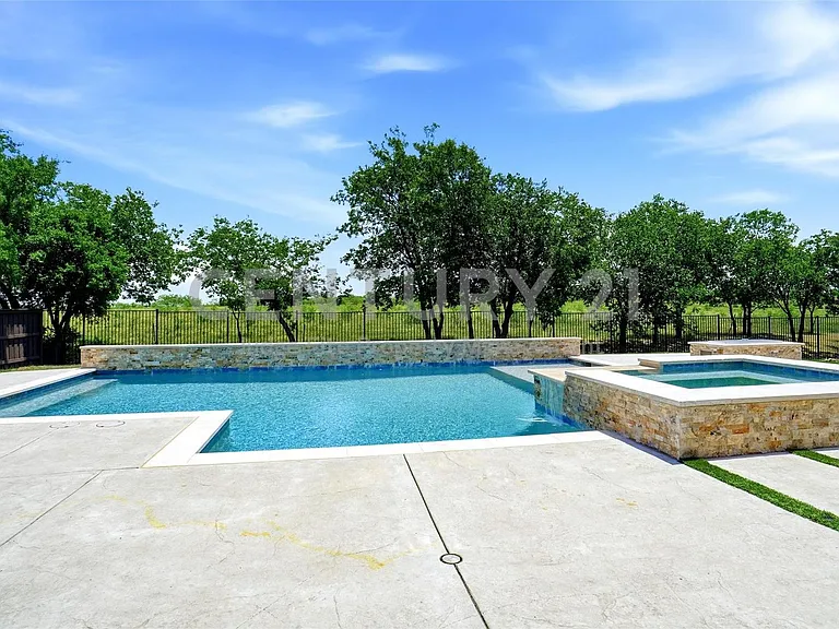 5013 Diamond Dr — Photo 38