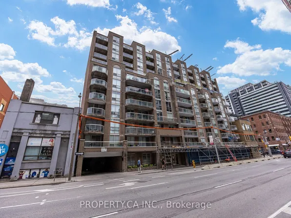 330 Adelaide St E #209, Toronto, ON M5A 4S9