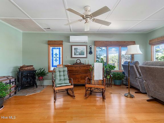 5th image of 39 Croaker Road N