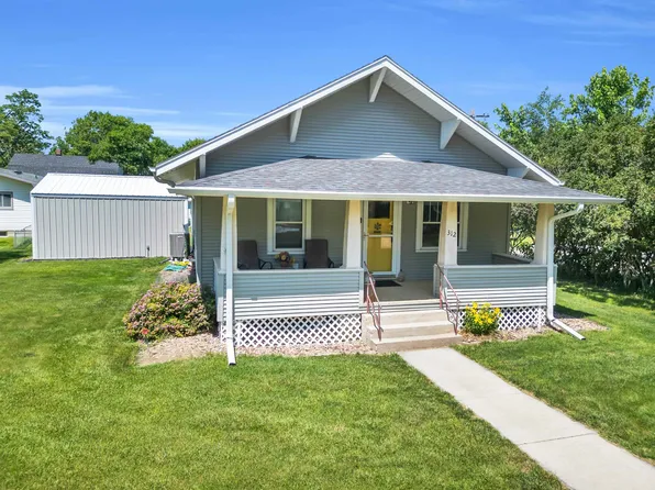 312 2nd St, Riverdale, NE 68870