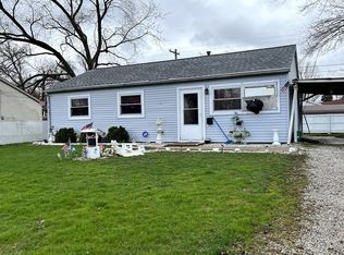 1703 Hedge Rd, Champaign, IL 61821