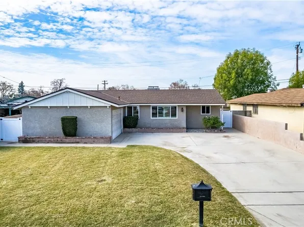 5717 N Hanlin Ave, Azusa, CA 91702